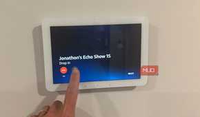 Finger tapping Echo Hub during drop in call to Echo Show 15