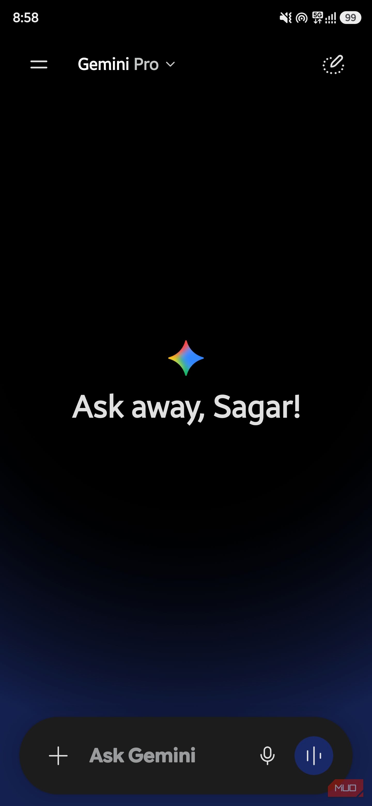 Gemini Pro home screen with chat input box and voice mode button