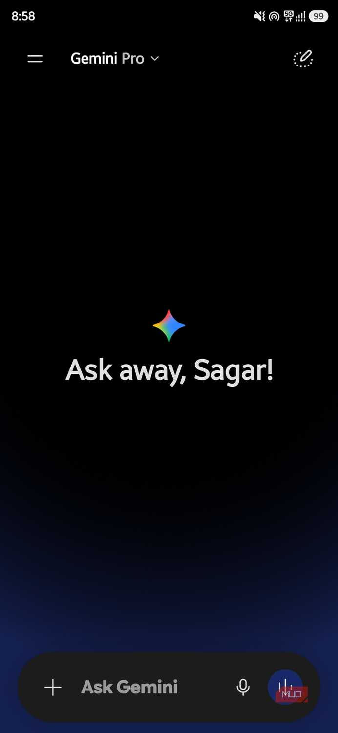 Gemini Pro home screen with chat input box and voice mode button