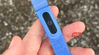 Fitbit Air in the hand.
