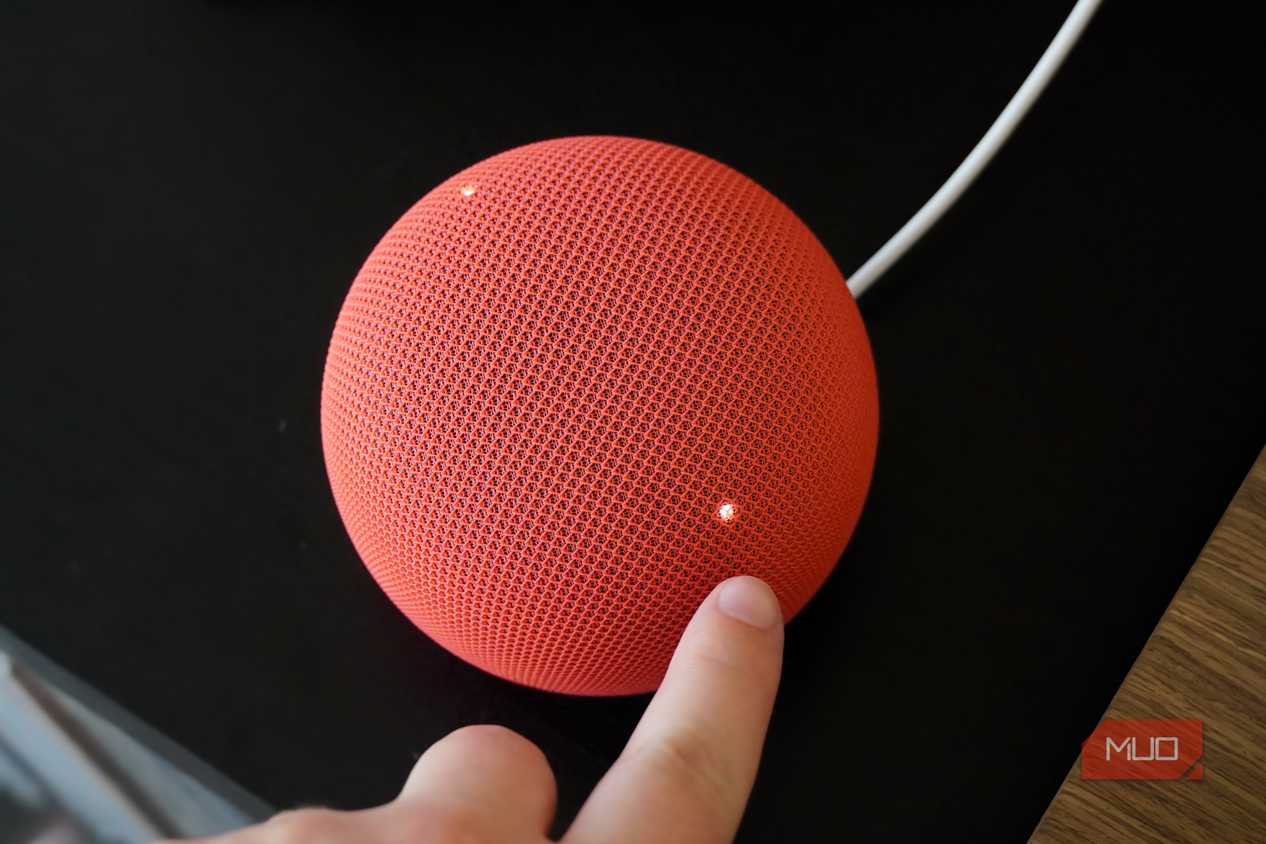 The buttons on the Google Home Speaker.