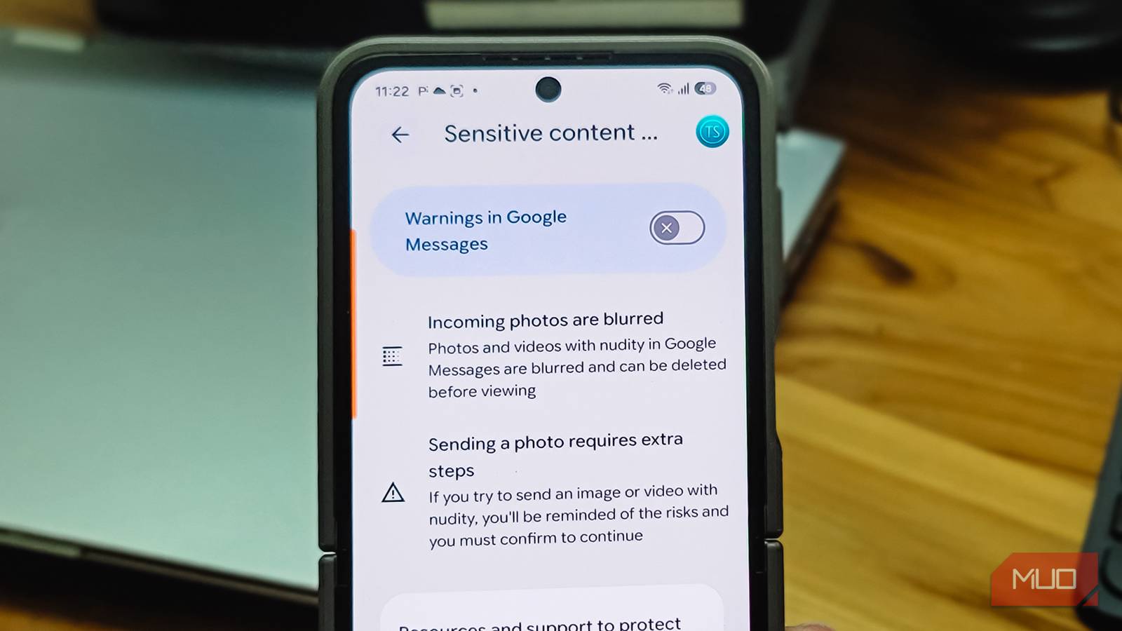 Google Messages sensitive content warnings page