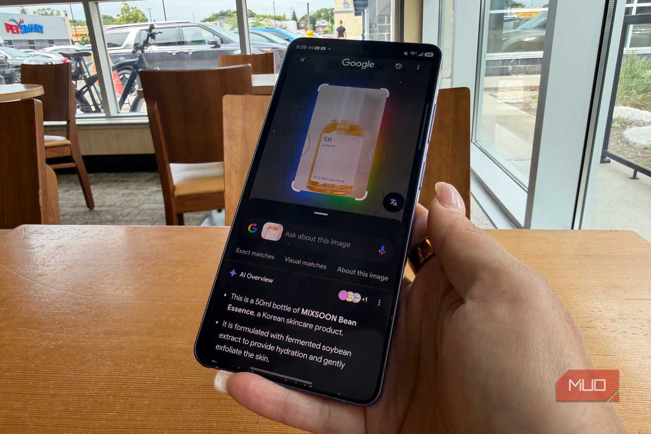 Google Circle to Search showing translation on an image on a phone.
