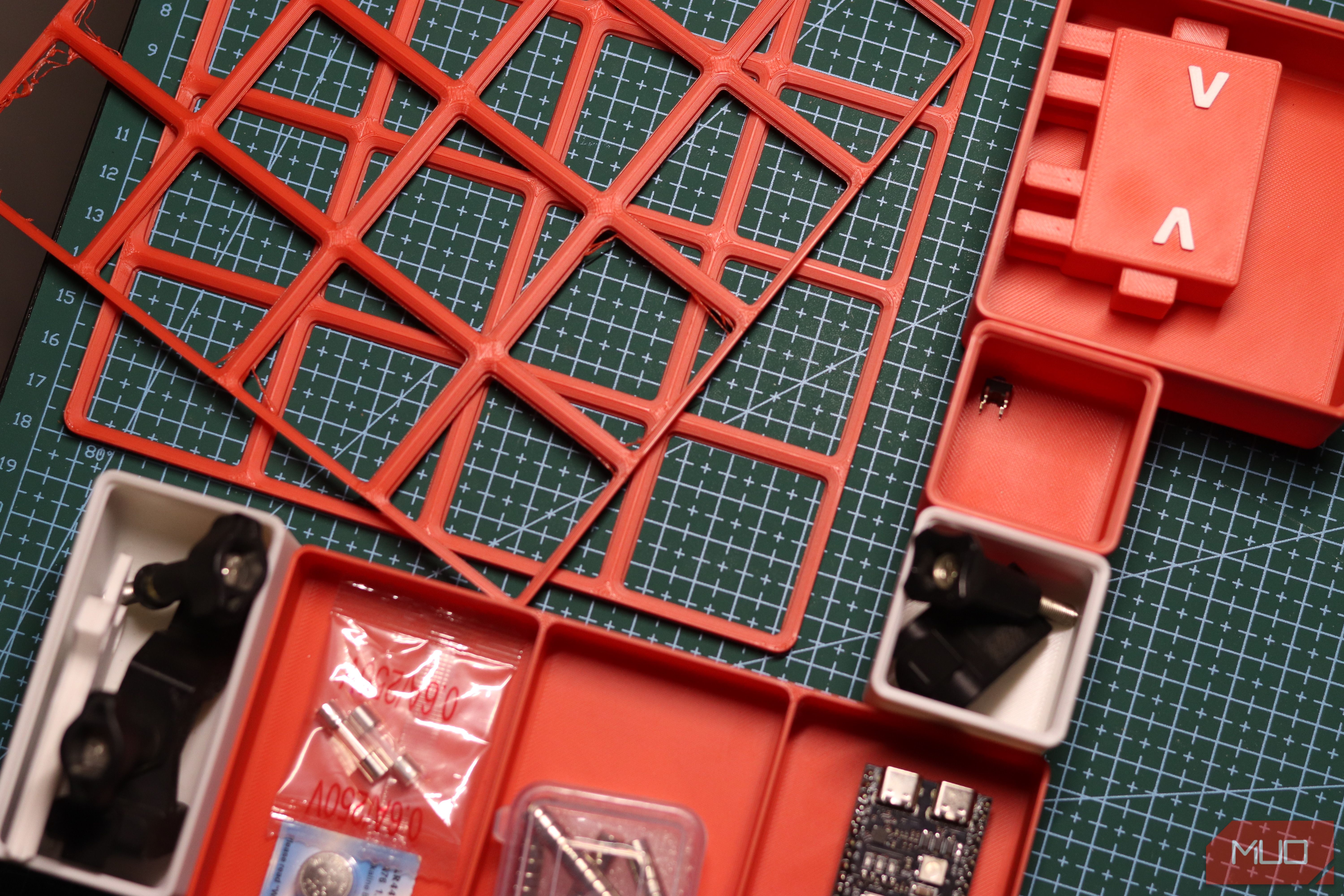Gridfinity baseplate with bins.