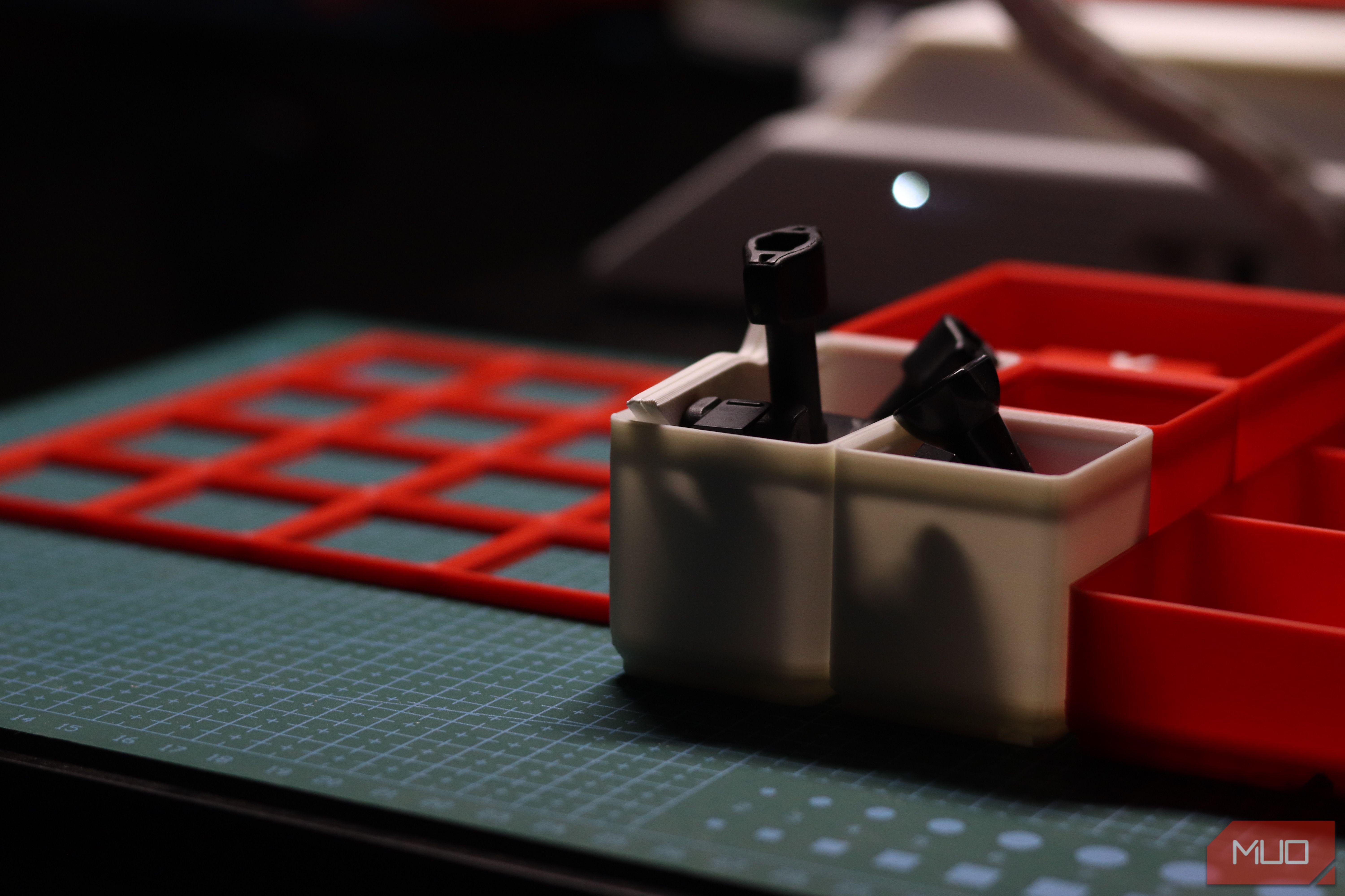 Gridfinity bins with baseplate.