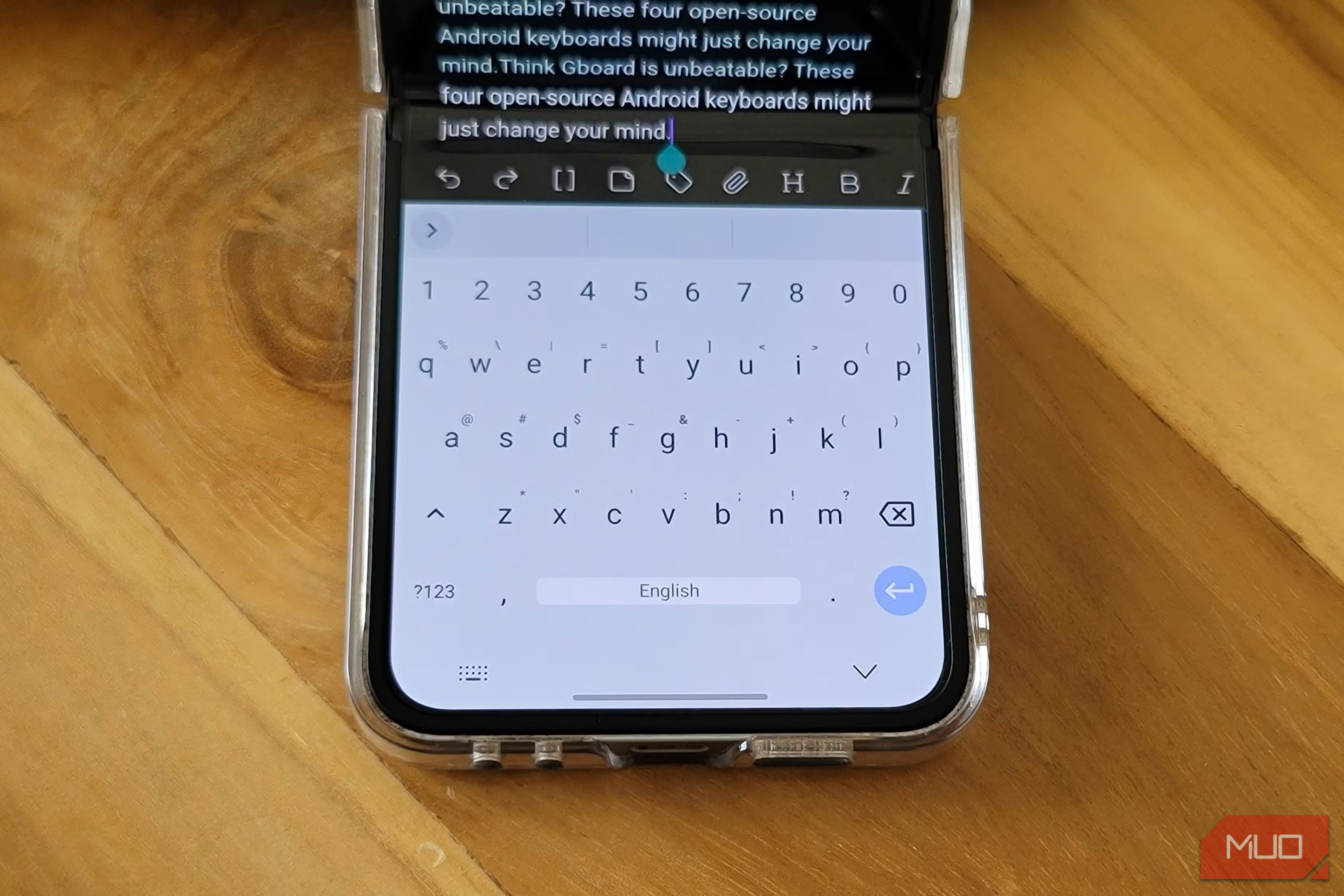 HeliBoard on a foldable Samsung phone