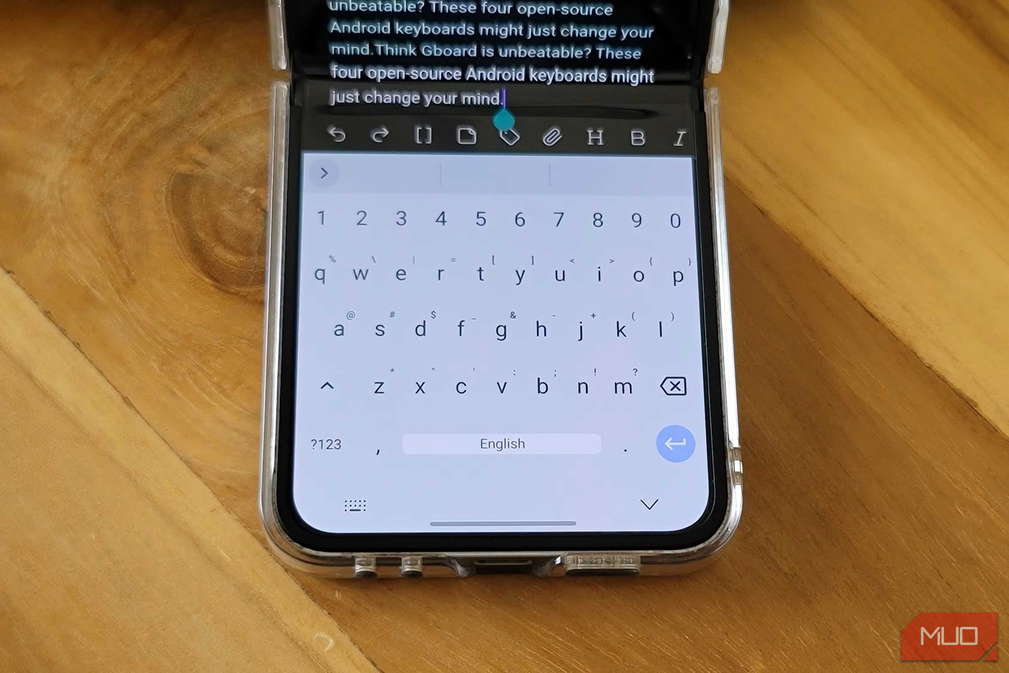 HeliBoard on a foldable Samsung phone
