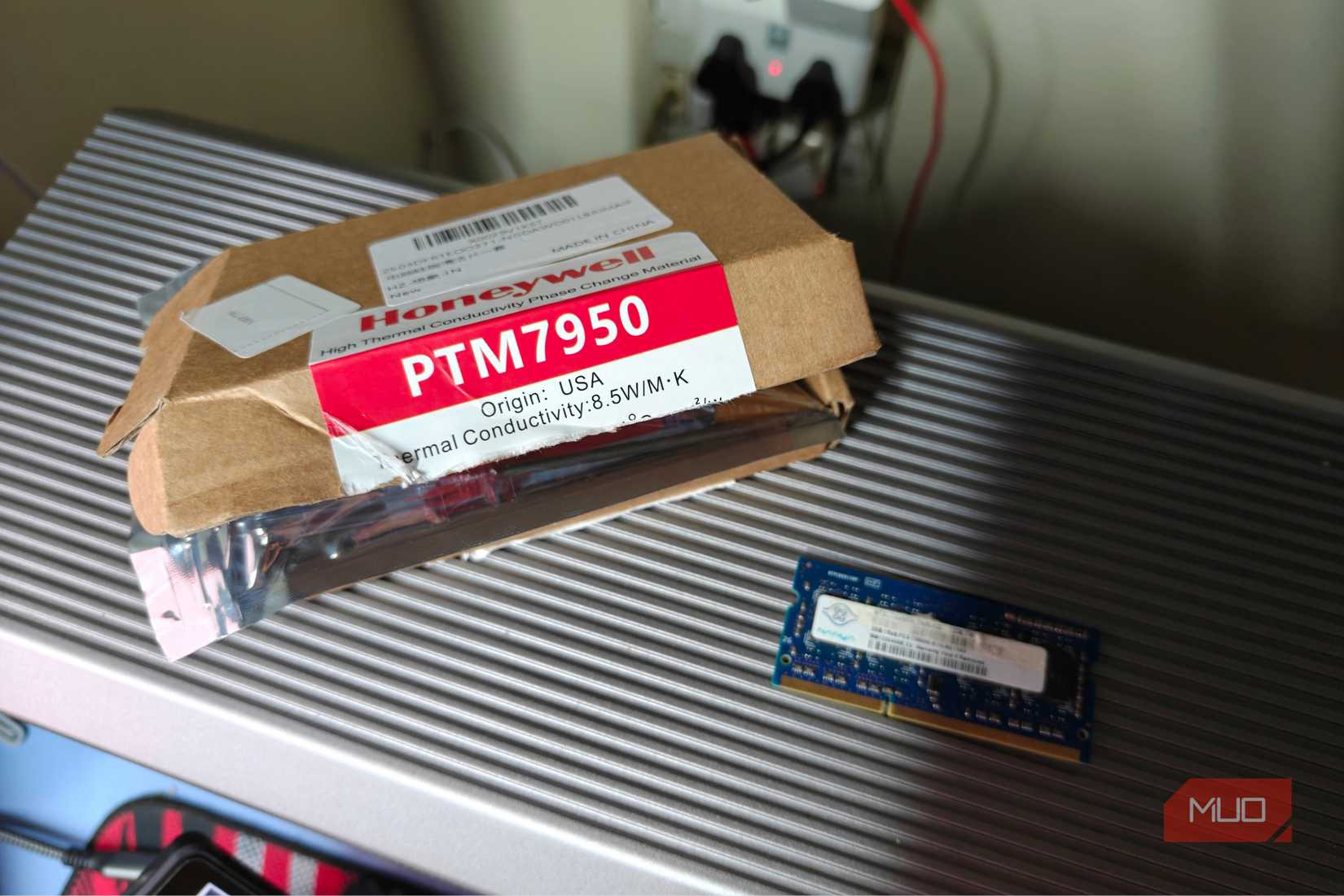 PTM7950 boxed