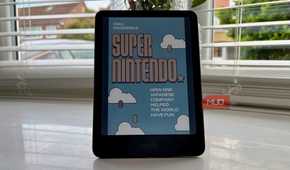Kindle Colorsoft showing a book cover
