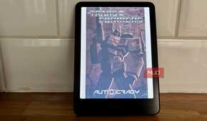 Kindle Colorsoft showing a transformers comic cover