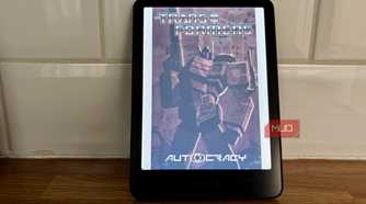 Kindle Colorsoft showing a transformers comic cover