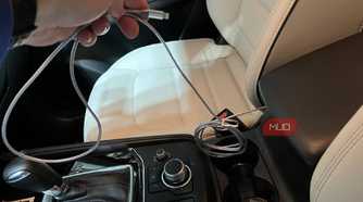 نگاهی به سیم پیچ کابل شارژی که به طول 10 فوت دراز میشود