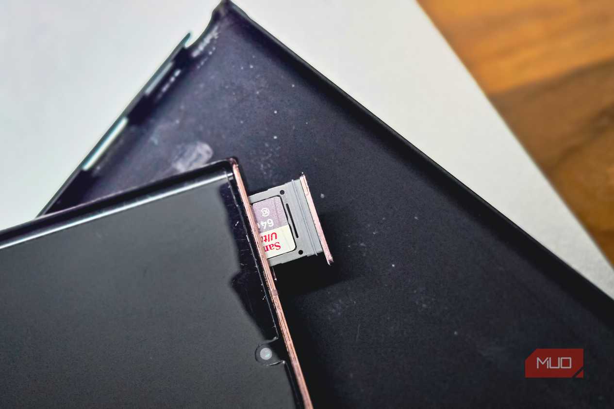 Note 20 Ultra SIM tray and the Micro SD card 1-1