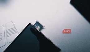 Note 20 Ultra SIM tray and the Micro SD card 1