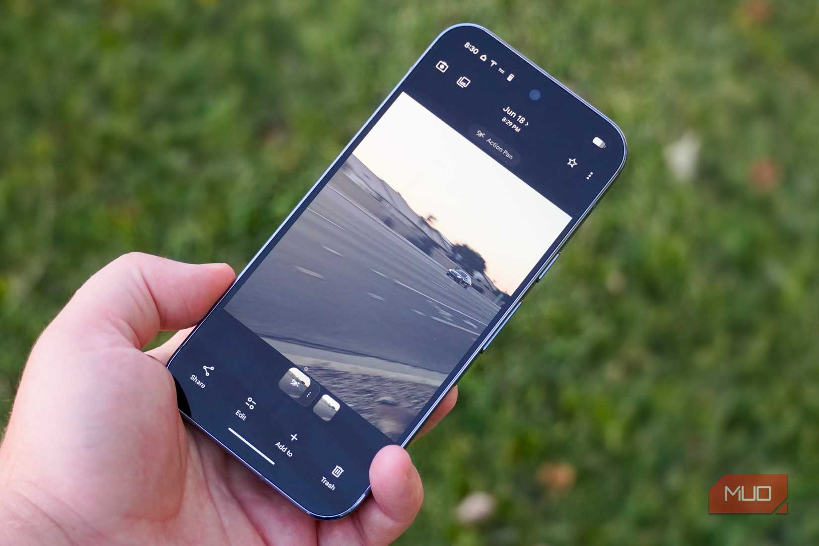 A shot captured with Action Pan on a pixel. 