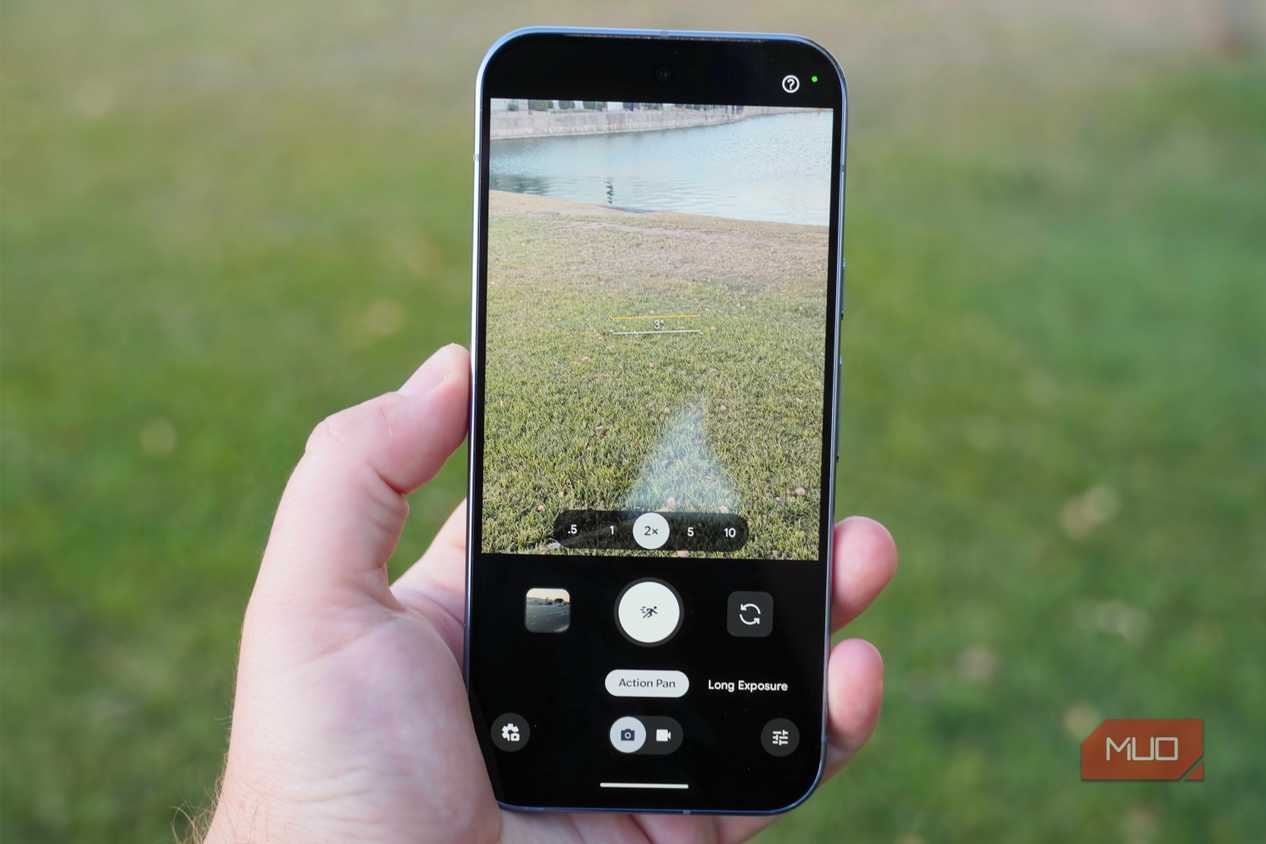 The Action Pan viewfinder showing 2x crop.