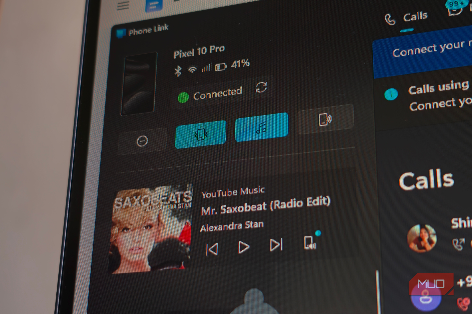 Playing music on phone connected to Phone Link app on PC