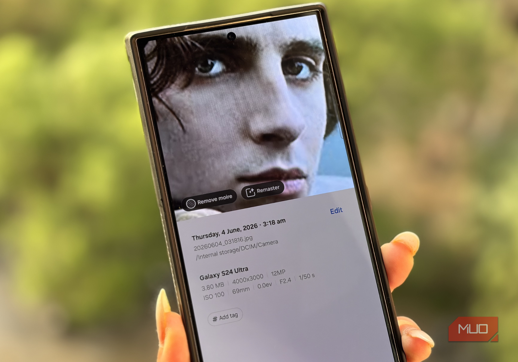 Remove moire feature on Samsung Galaxy S24 Ultra