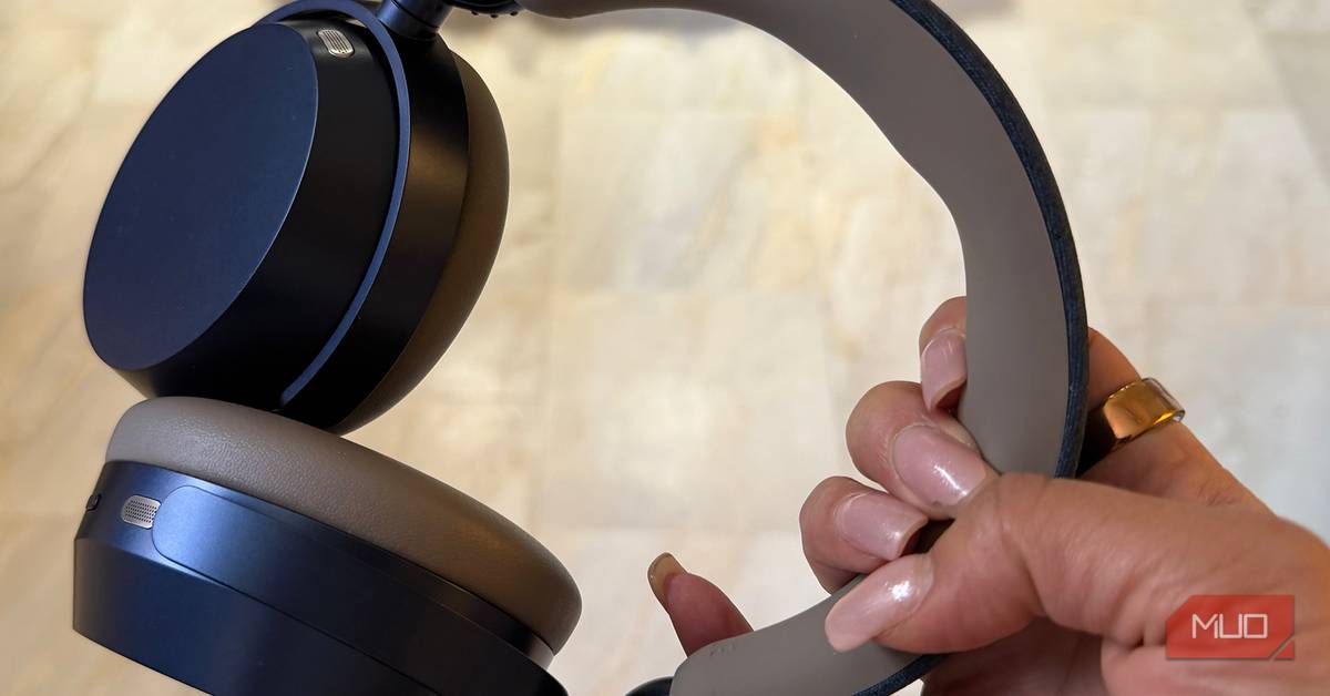 makeuseof.com - Christine Persaud - The Bluetooth version on your headphones tells you nothing about audio quality - this is the spec that actually matters