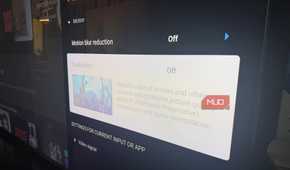 The picture settings menu showing Cinemotion motion blur reduction on a Sony Bravia TV.