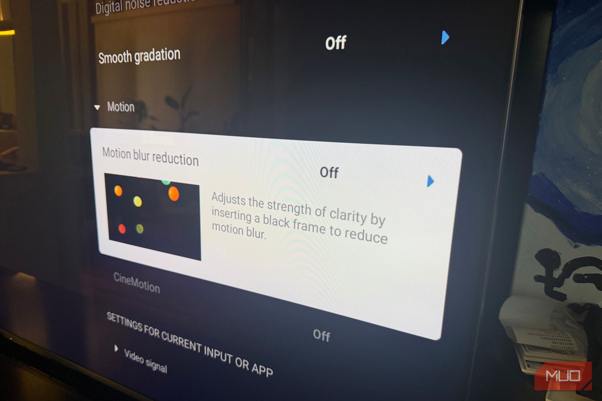 The picture settings menu showing motion blur reduction on a Sony Bravia TV.