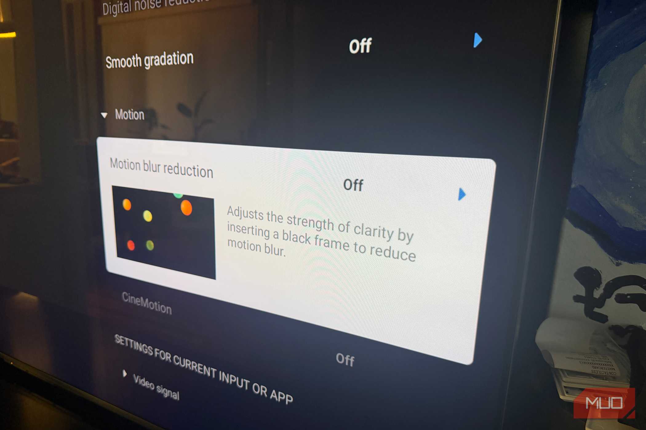 The picture settings menu showing motion blur reduction on a Sony Bravia TV.