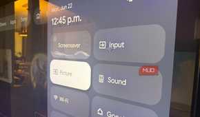 The picture settings menu on a Sony Bravia TV.
