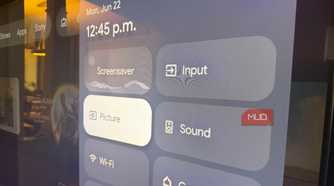 The picture settings menu on a Sony Bravia TV.
