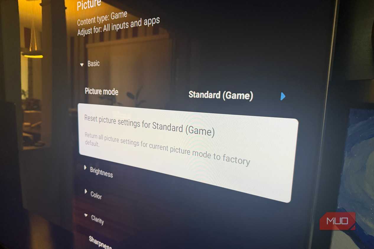 The picture settings menu showing Picture Mode on a Sony Bravia TV.