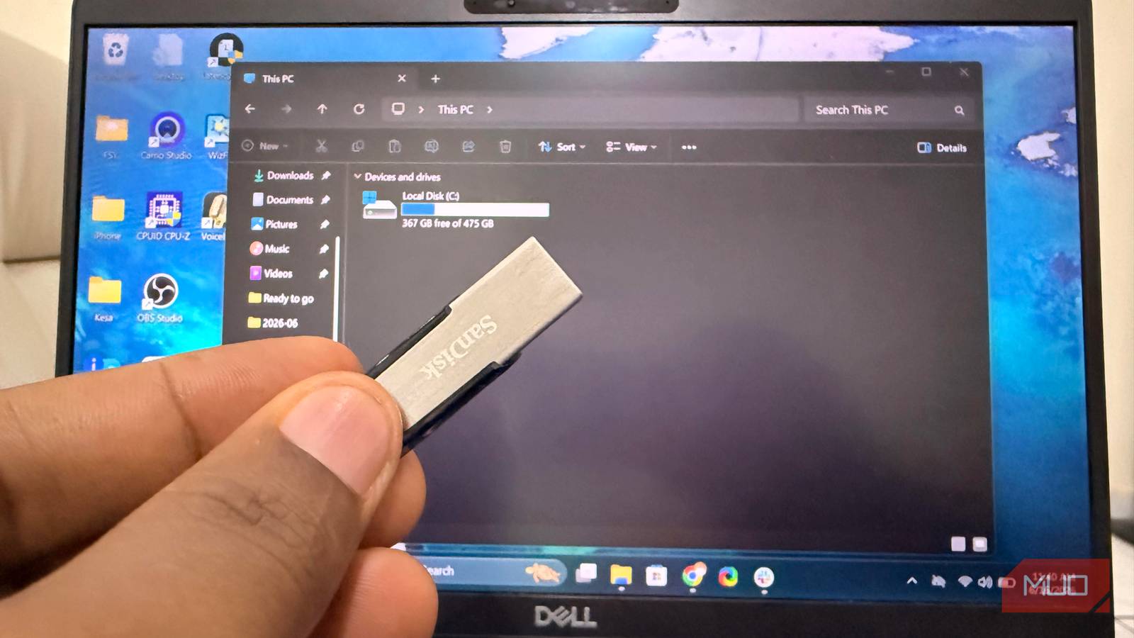 I keep Linux on a USB for Windows emergencies — and it’s saved me more than once