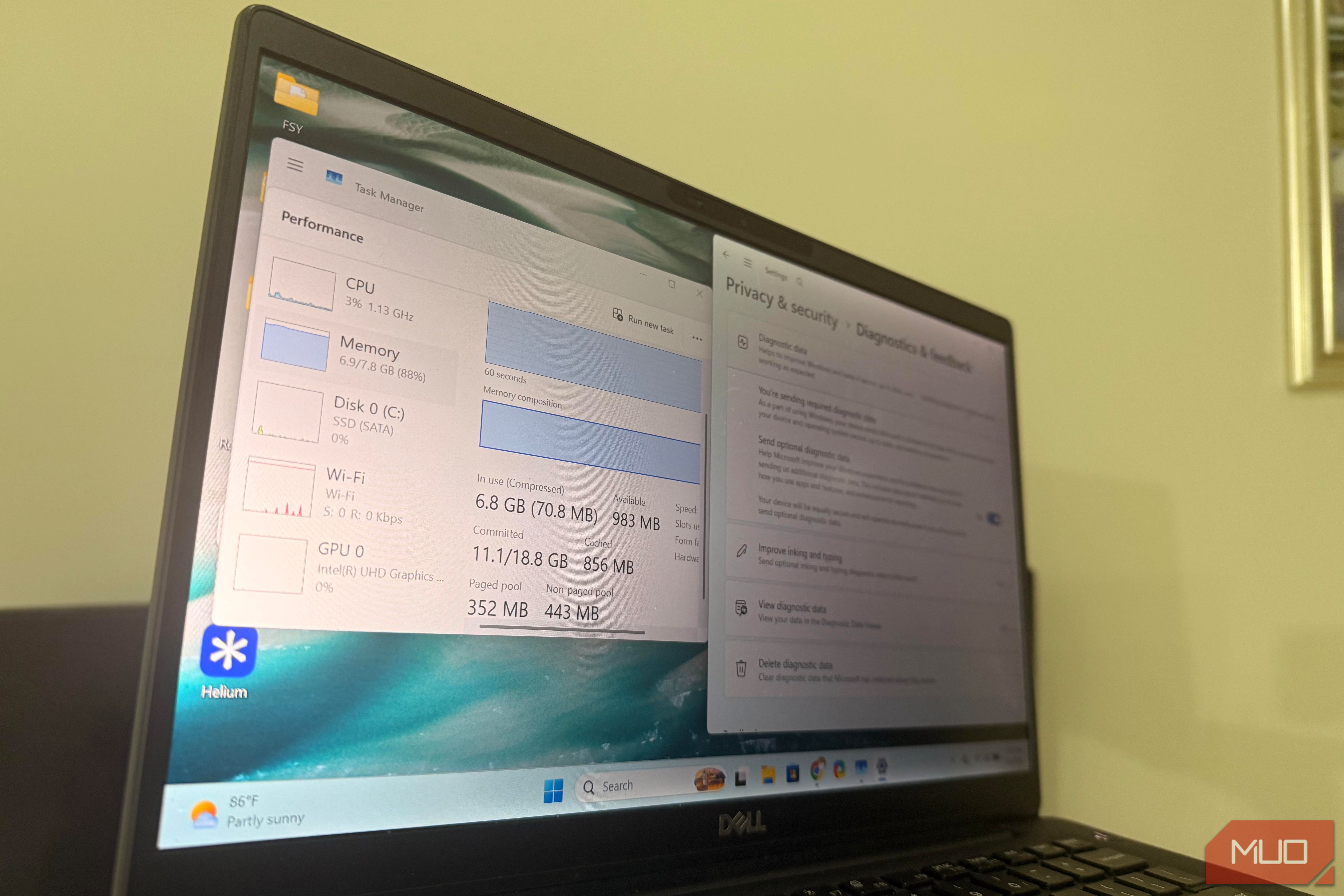 I turned off 5 default Windows 11 features and freed up nearly 1GB of RAM immediately