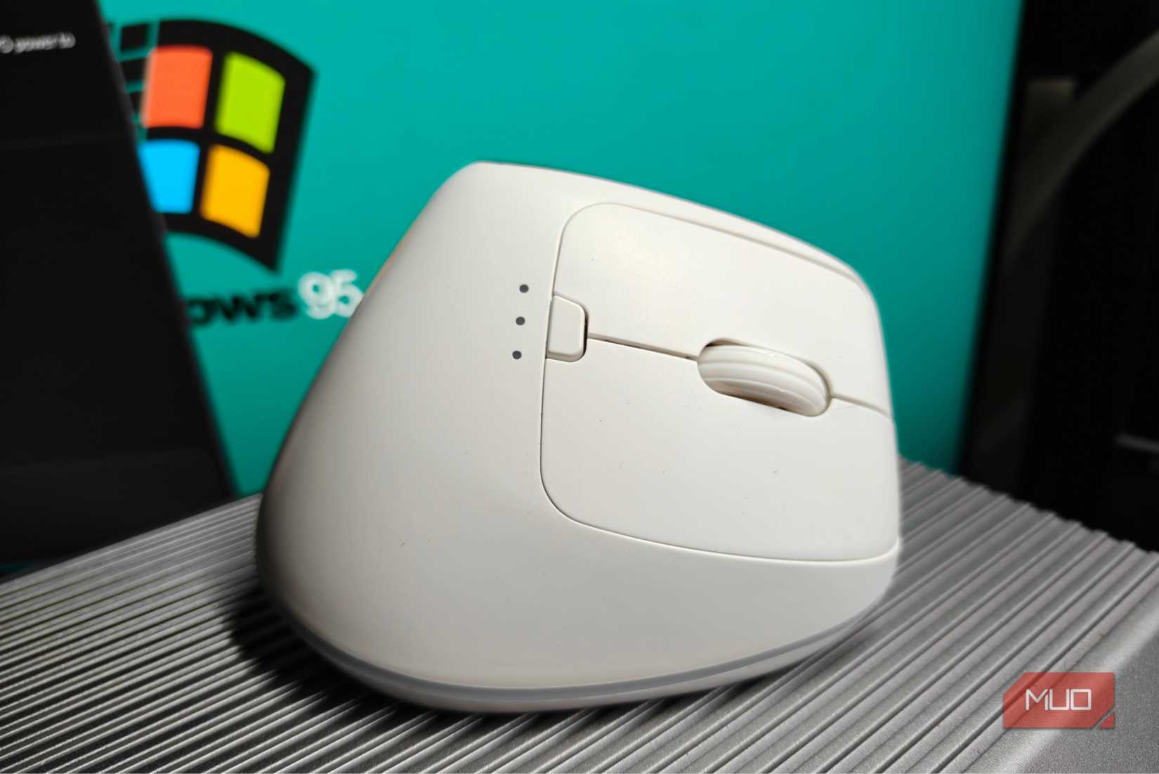 Front view of a vertical mouse