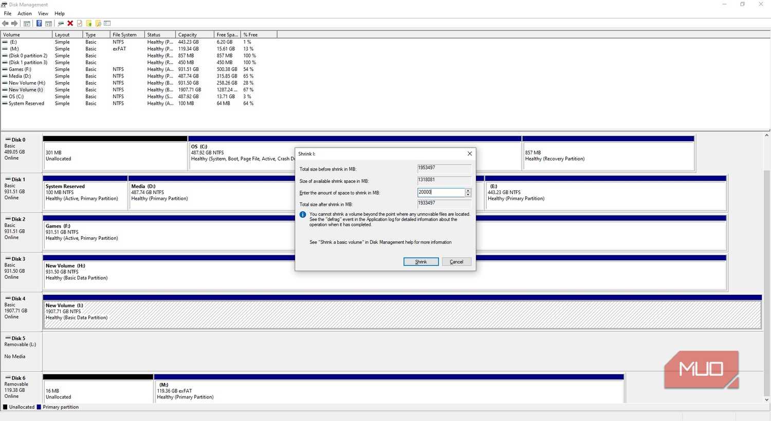 windows disk management shrink volume gigabytes