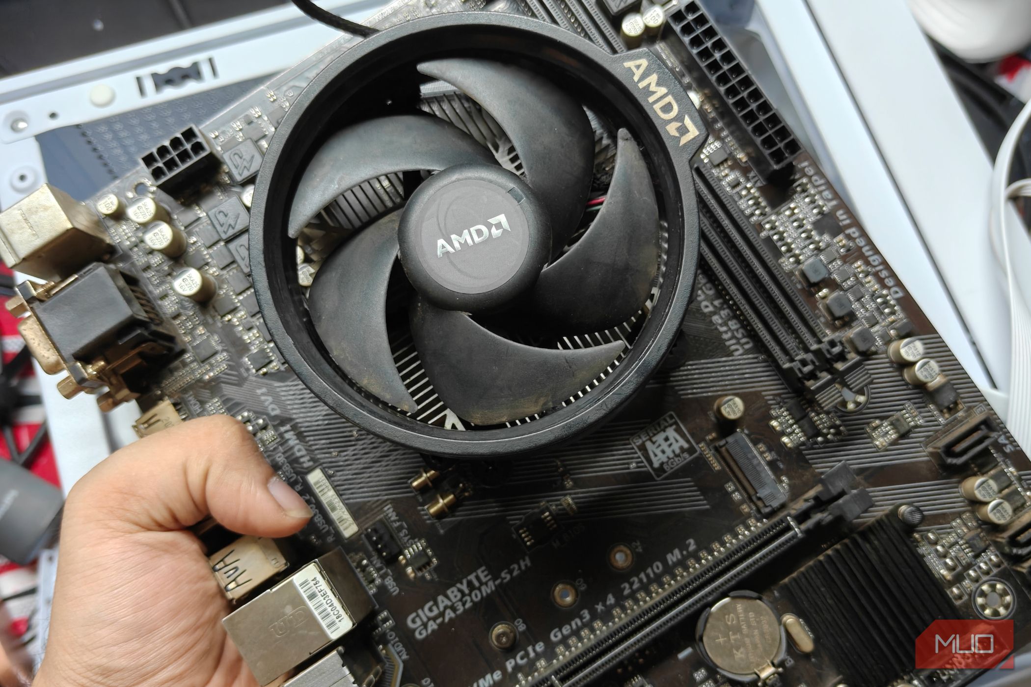 This 10-year-old AMD CPU still crushes modern games at 1080p — and I ...