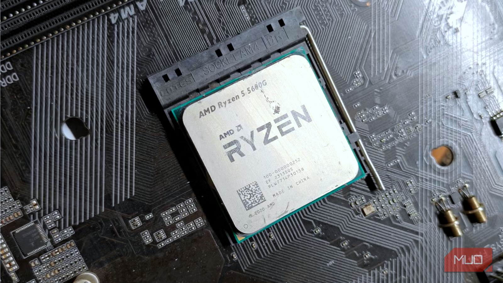 لقد قمت بإقران جهاز Ryzen 5600G القديم بجهاز RX 9070 الجديد وقد فاجأني بأفضل طريقة لقد قمت بإقران جهاز Ryzen 5600G القديم بجهاز RX 9070 الجديد وقد فاجأني بأفضل طريقة