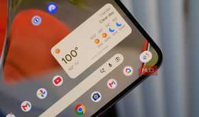 App bubbles in the Taskbar on a Pixel 9 Pro Fold home screen.