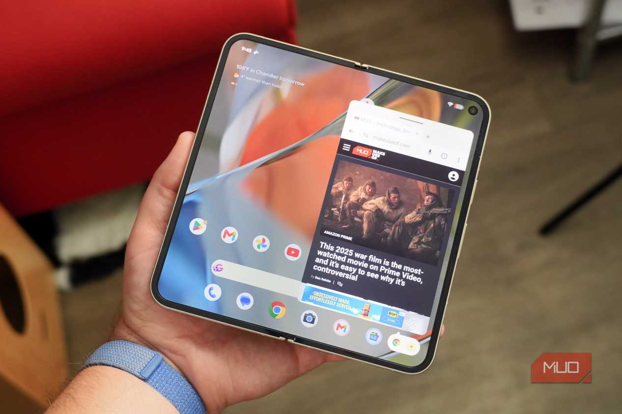 App bubbles on a Pixel 9 Pro Fold running Android 17.