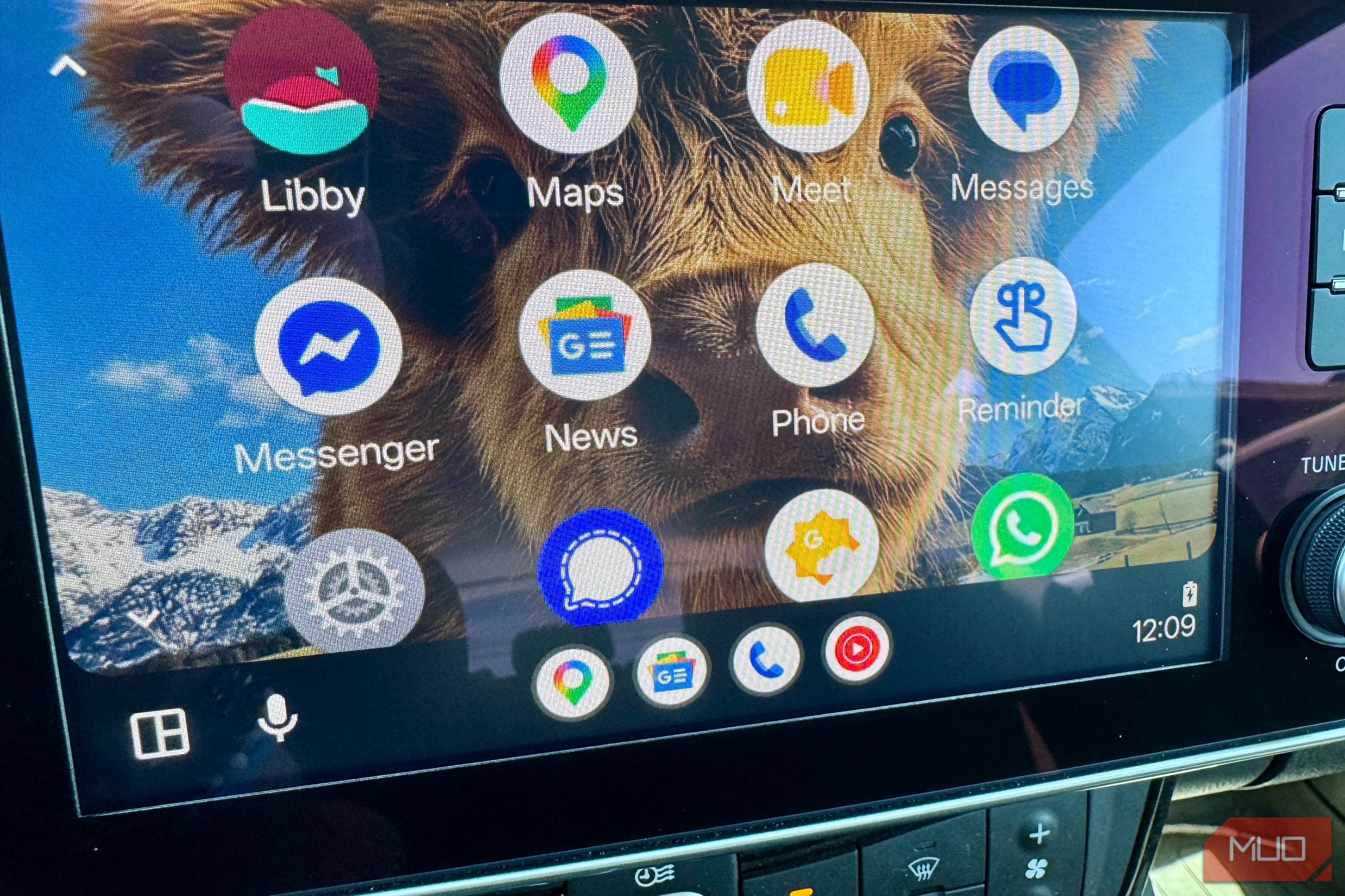 I found this Android Auto feature so useful it made me switch from CarPlay