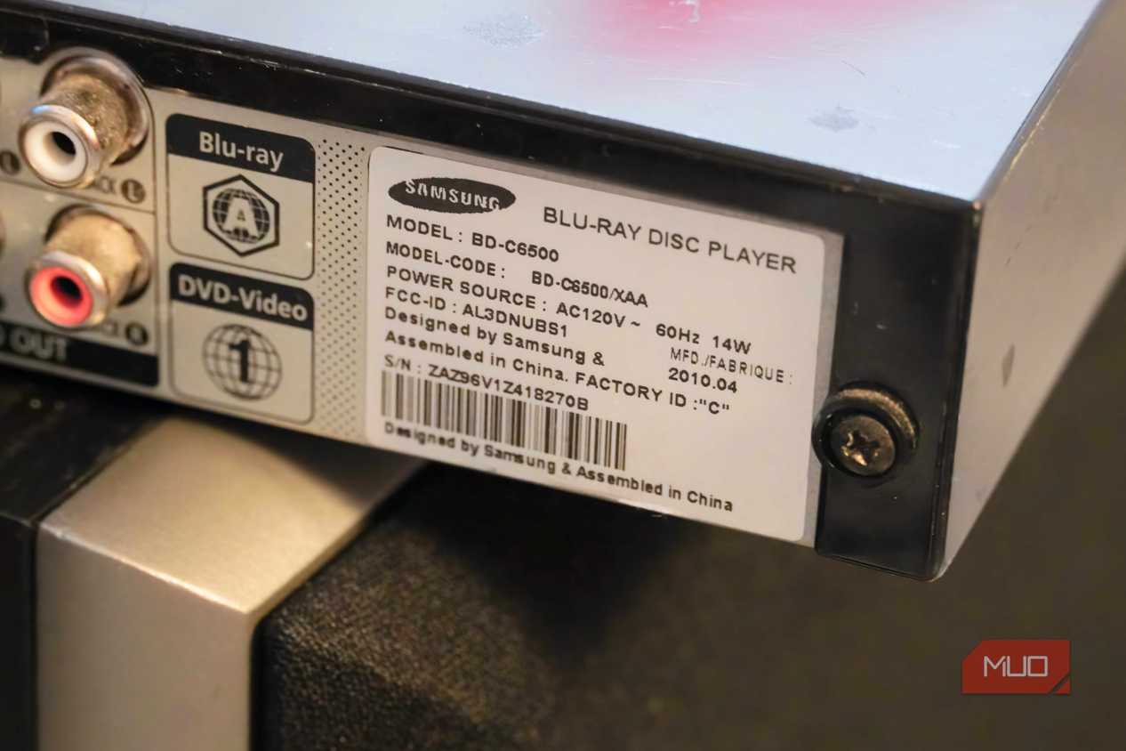 The model sticker of a thrifted Blu-ray player.