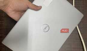 dell latitude 7440 holding