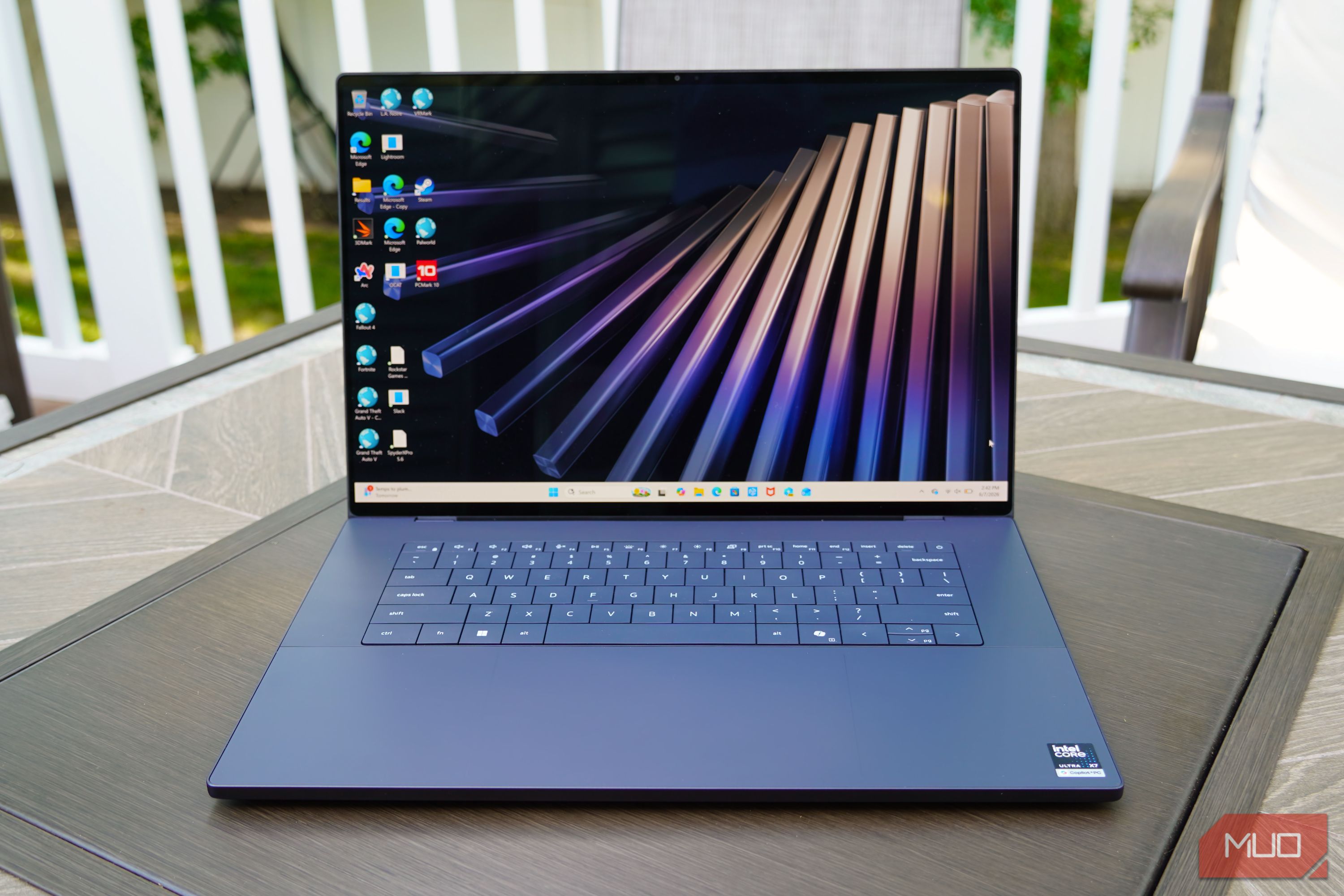 The Windows 11 desktop on an XPS 16.