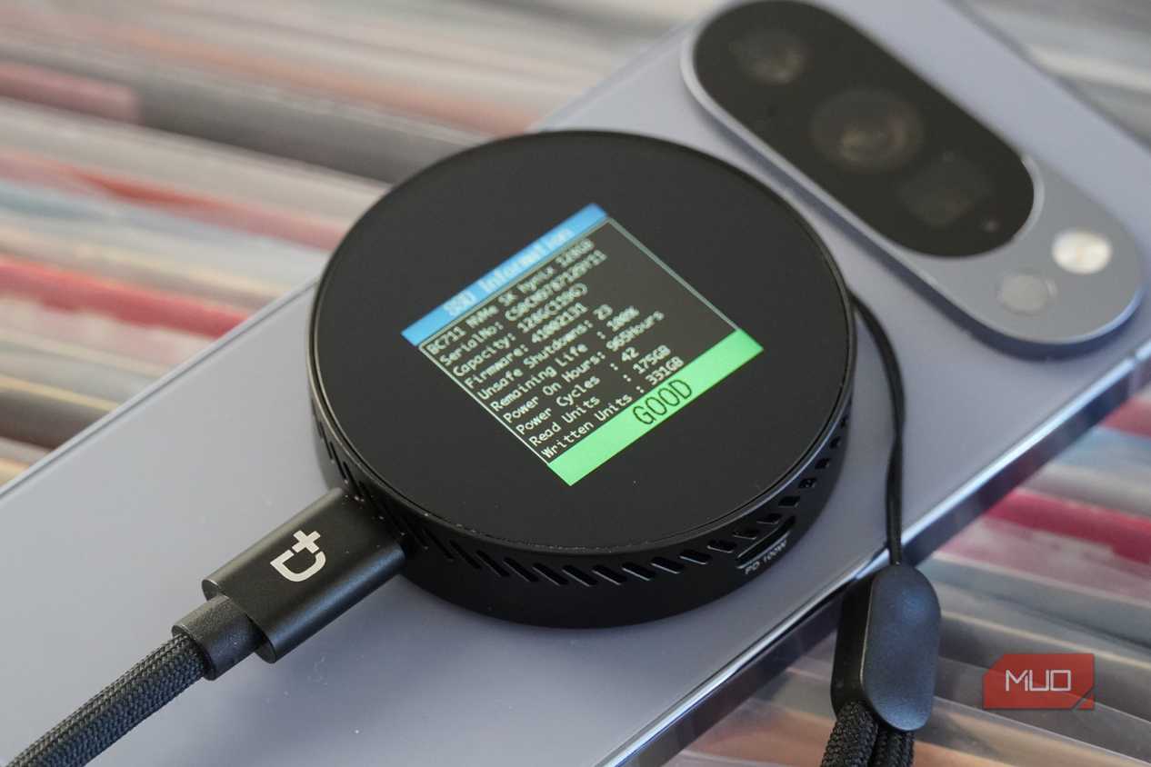 SSD health shown on the Dockcase SSD.