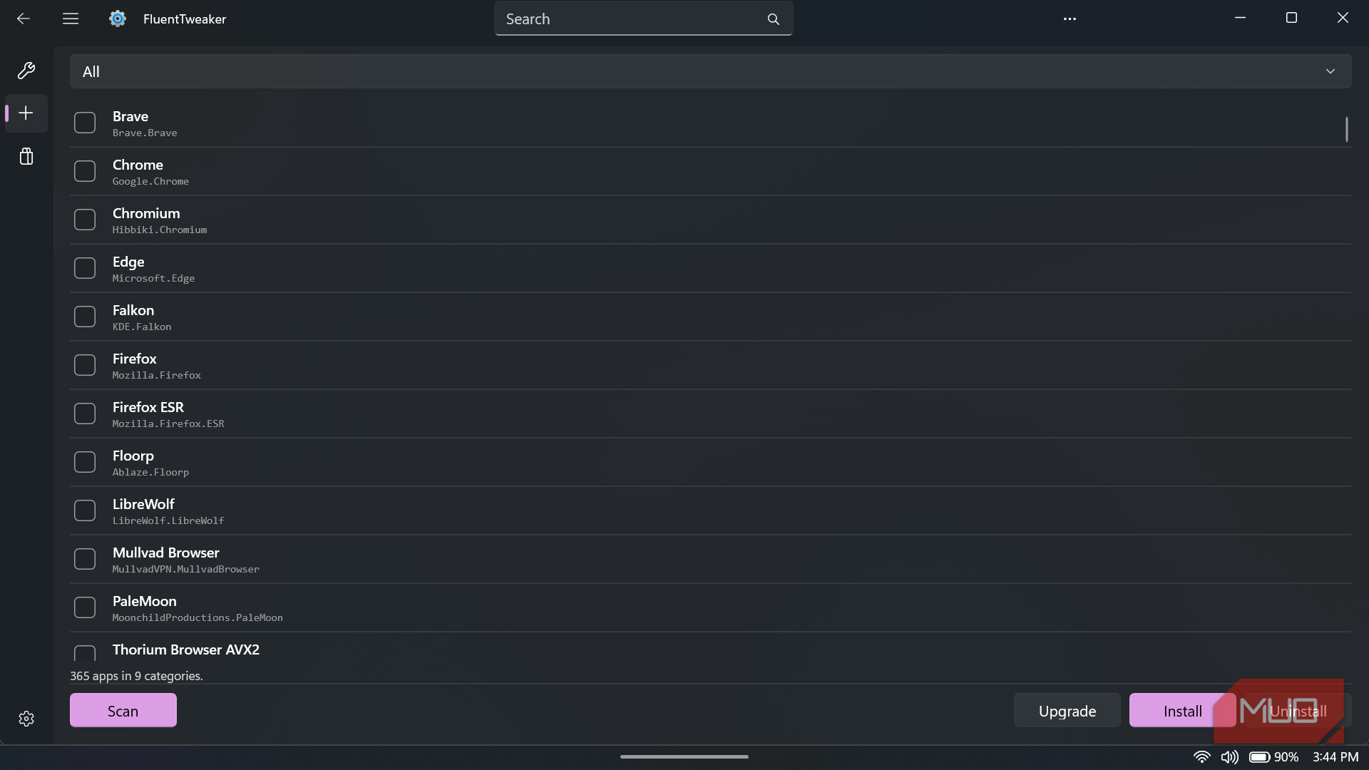 FluentTweaker app interface showing browser list