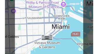 Screenshot downloading maps in Google Maps.