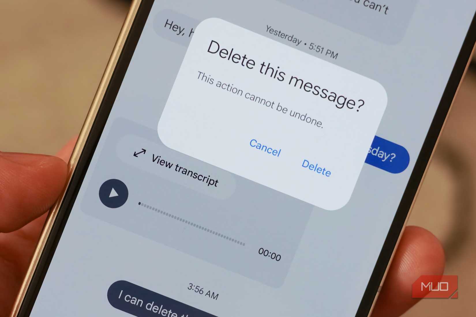 The delete button prompt in Google Messages.