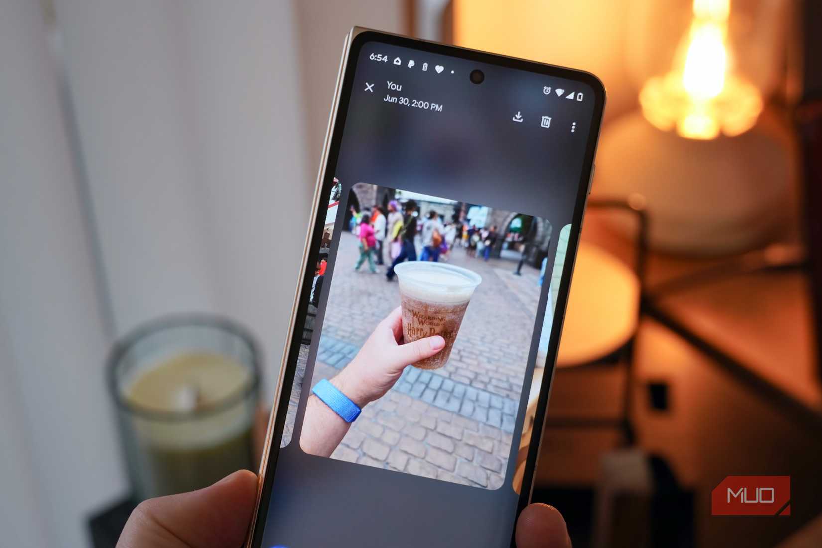 High-quality photos in Google Messages sent over RCS.