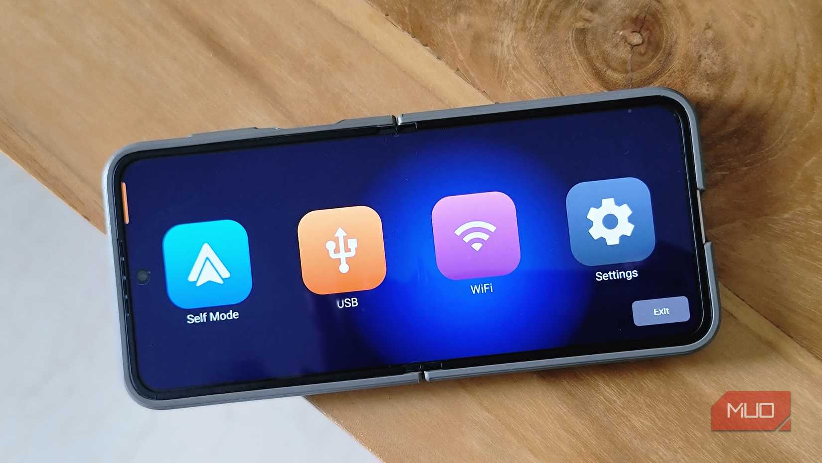 Headunit Revived App Menu Smartphone Display Settings On a Samsung Galaxy Z Flip 6