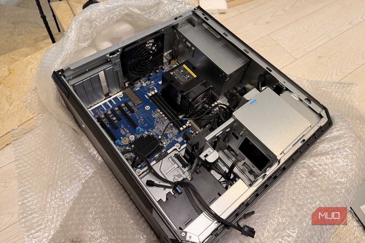 Inside the HP Z6 G4 case with the motherboard tray and drive bay installed