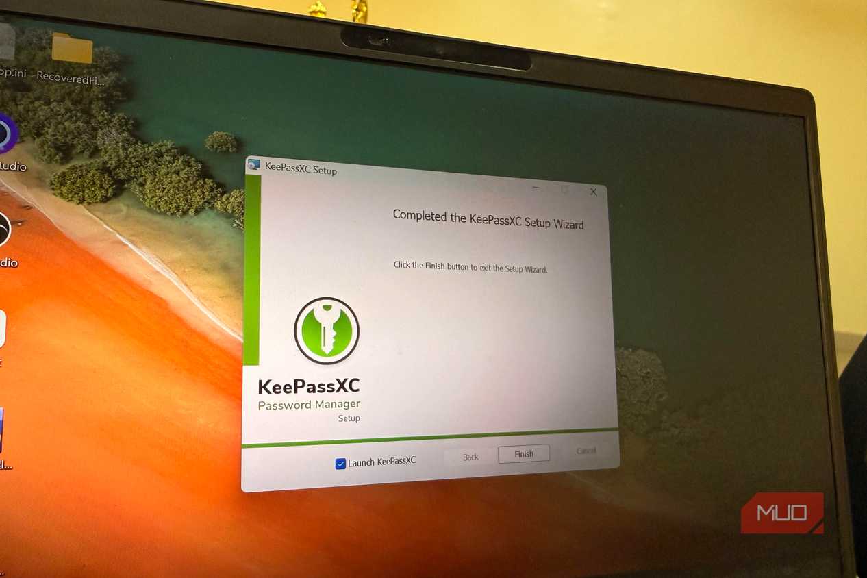 Installing KeePassXC