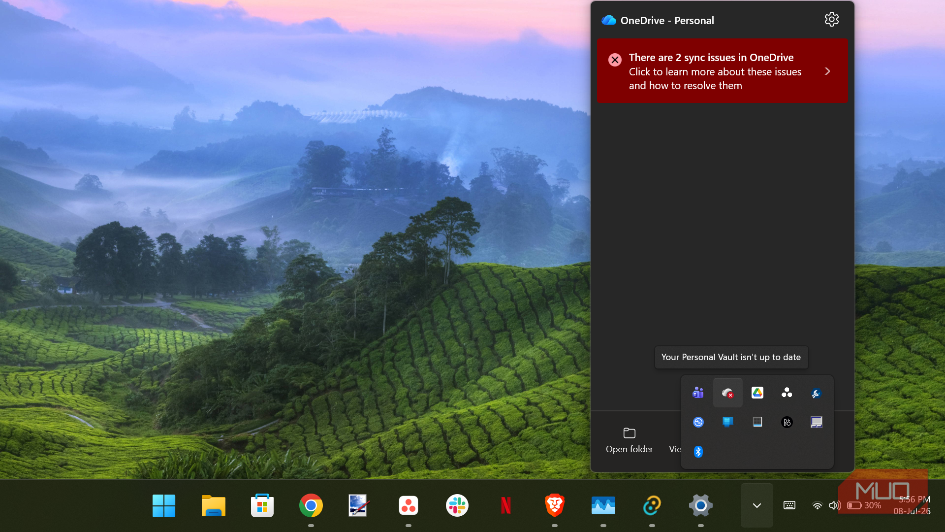 OneDrive opened from system tray.